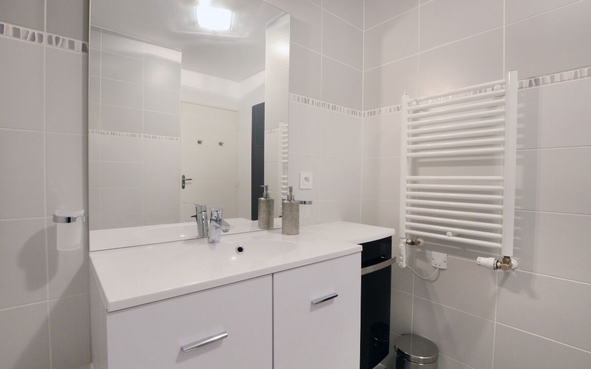 Photo of Bathroom in 3rd Arrondissement