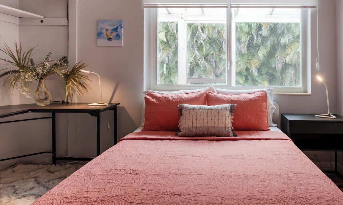 Photo of Bedroom in Biscayne Park