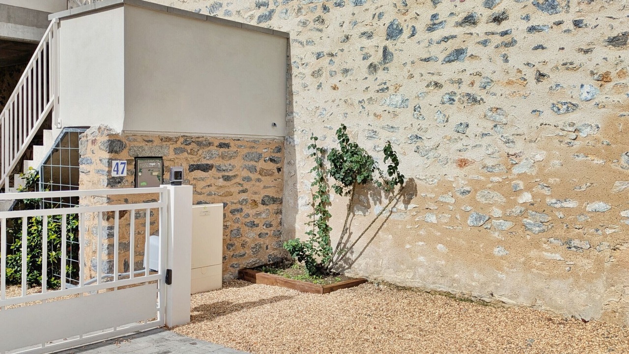 Photo of Outdoor in Louverne