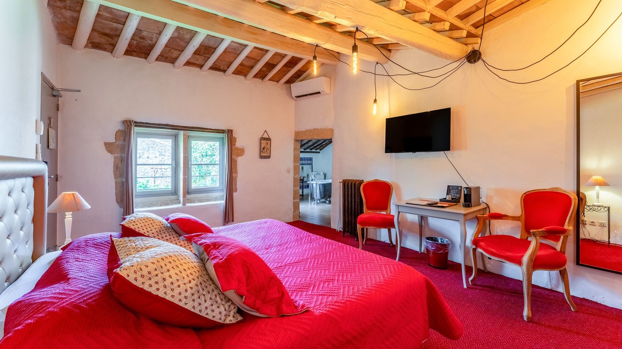 Photo of Bedroom in Collias