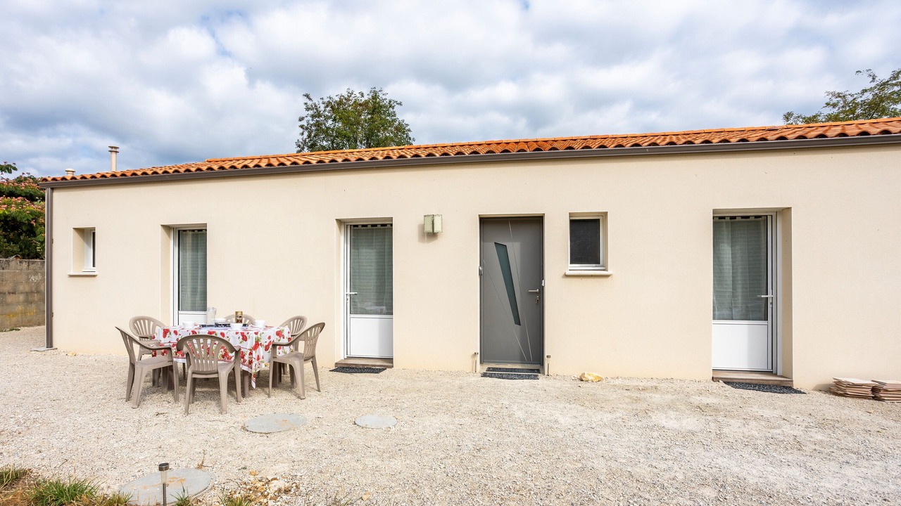 Photo of Outdoor in Curzon