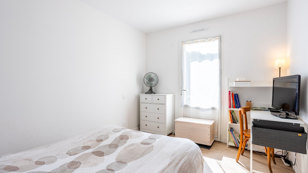 Photo of Bedroom in Curzon