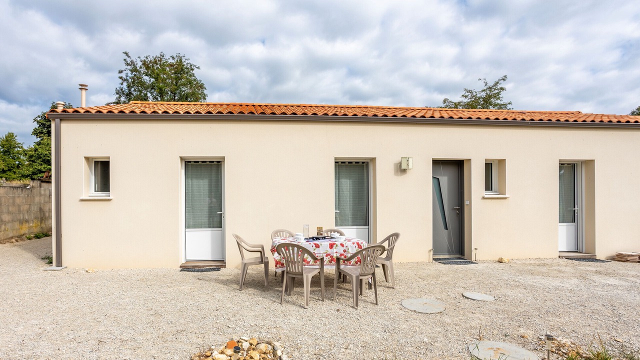 Photo of Outdoor in Curzon