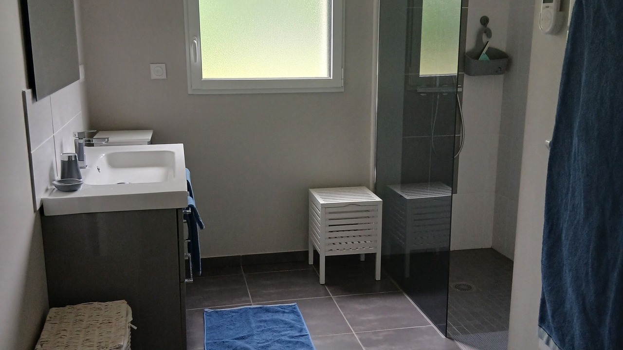 Photo of Bathroom in Dineault