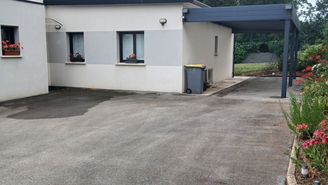 Photo of Outdoor in Dineault