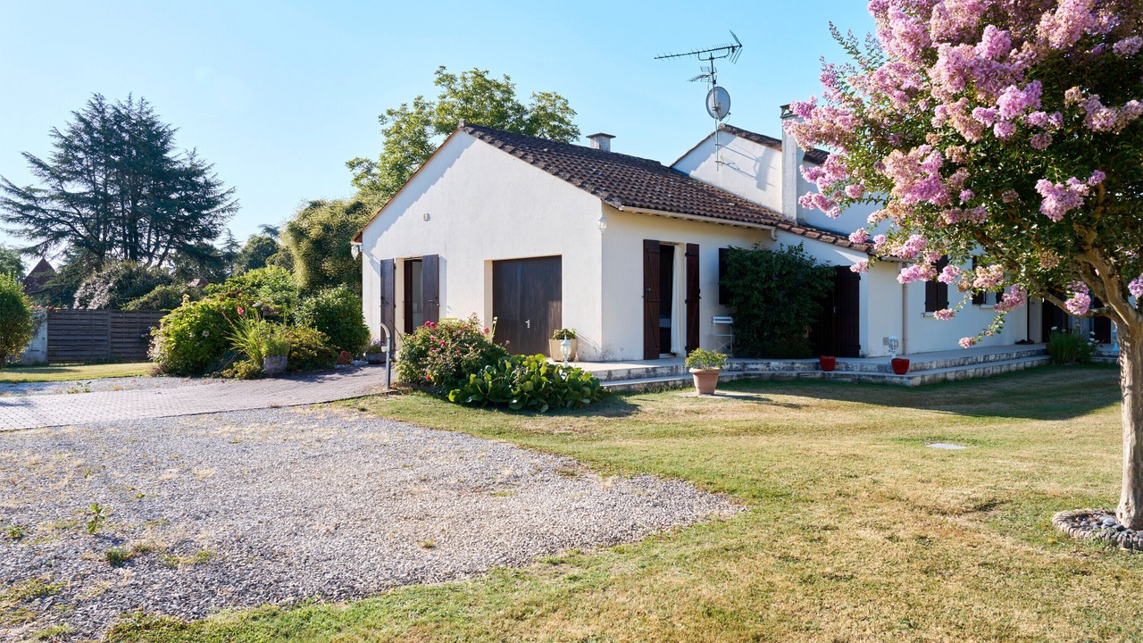 Photo of Outdoor in Mouleydier