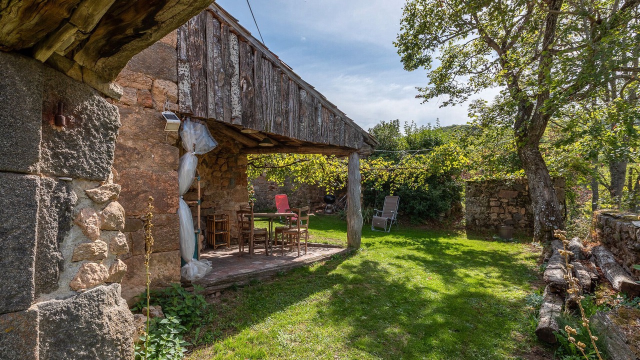 Photo of Outdoor in Saint-Barthelemy-Grozon