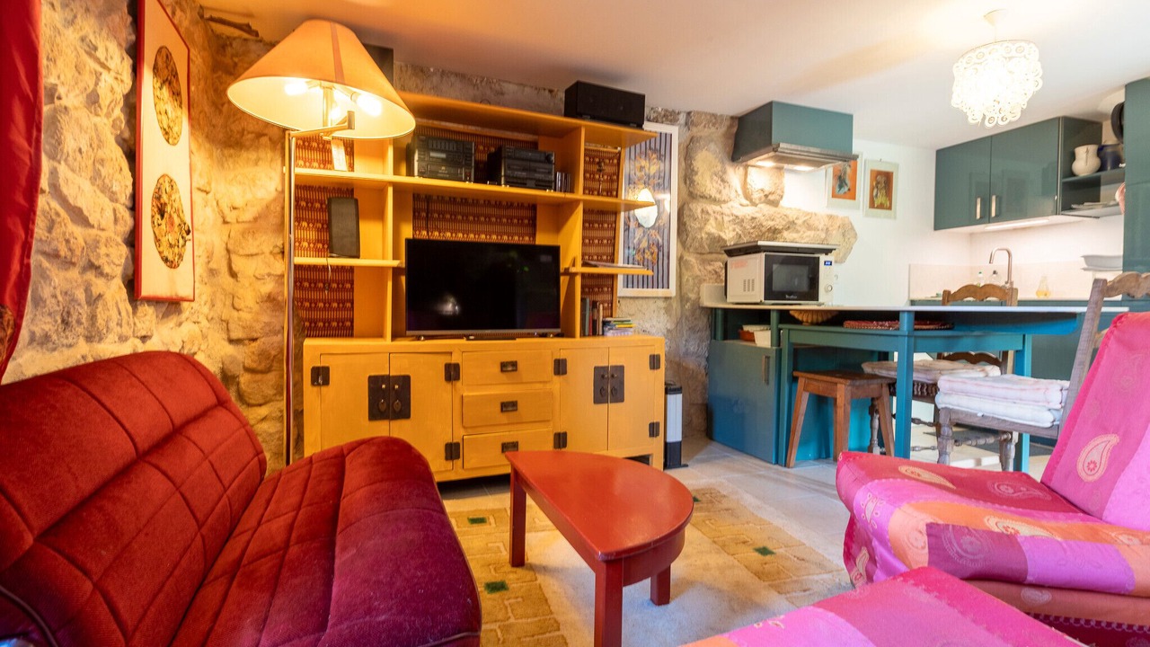Photo of Livingroom in Saint-Barthelemy-Grozon