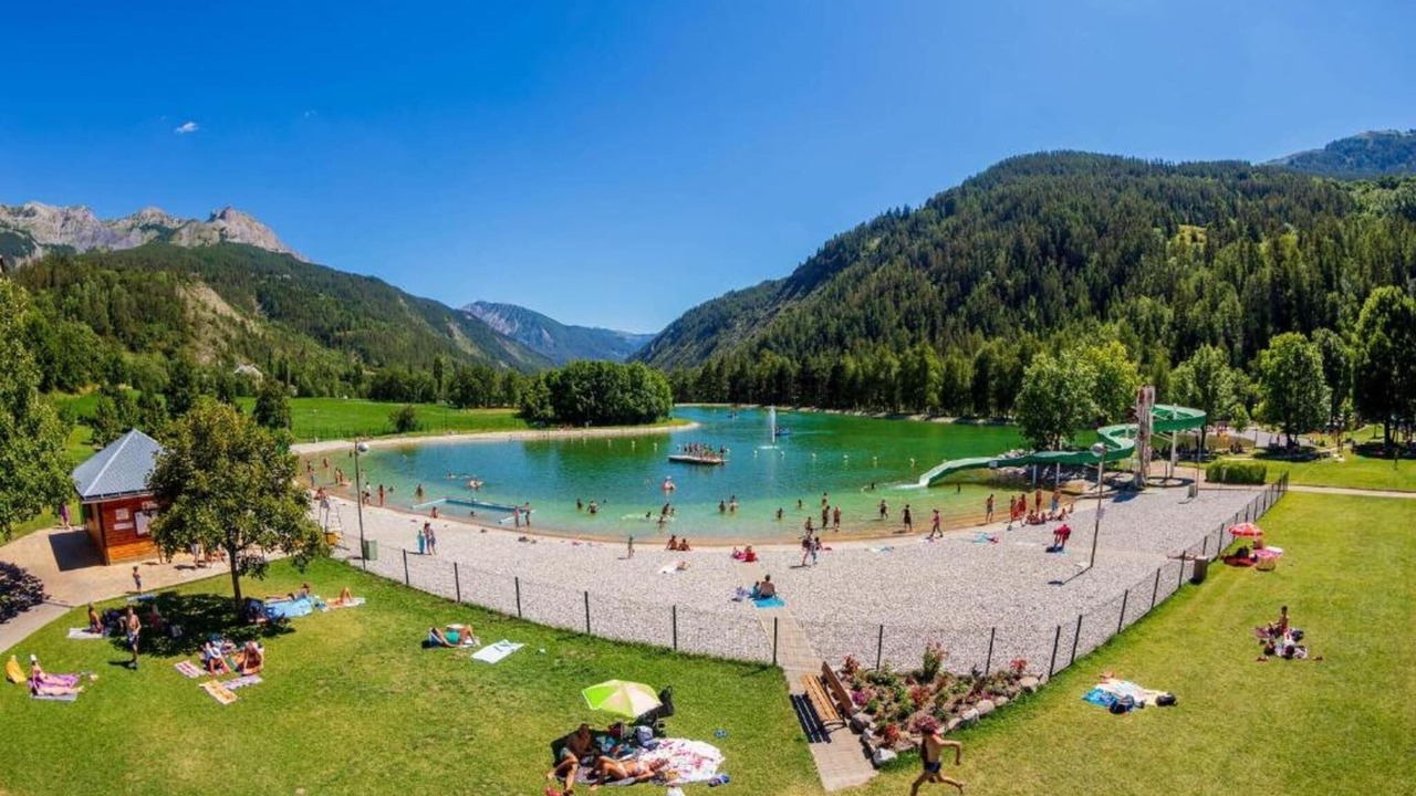 Photo of Others in Allos