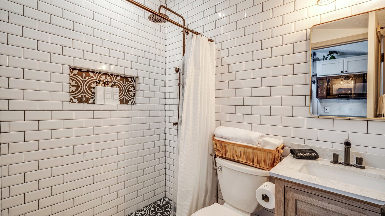 Photo of Bathroom in Miami Springs