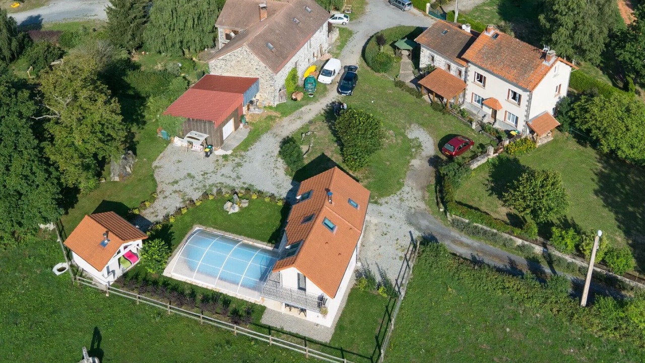 Photo of Outdoor in Manzat