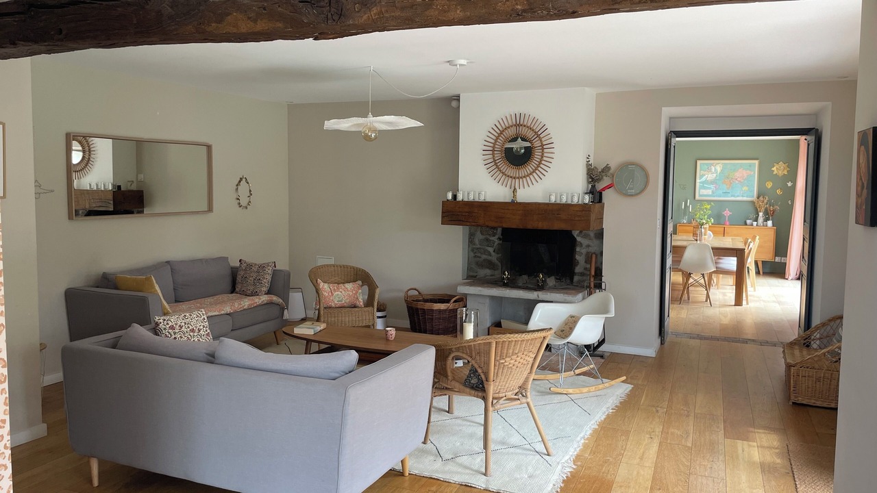 Photo of Livingroom in Parame