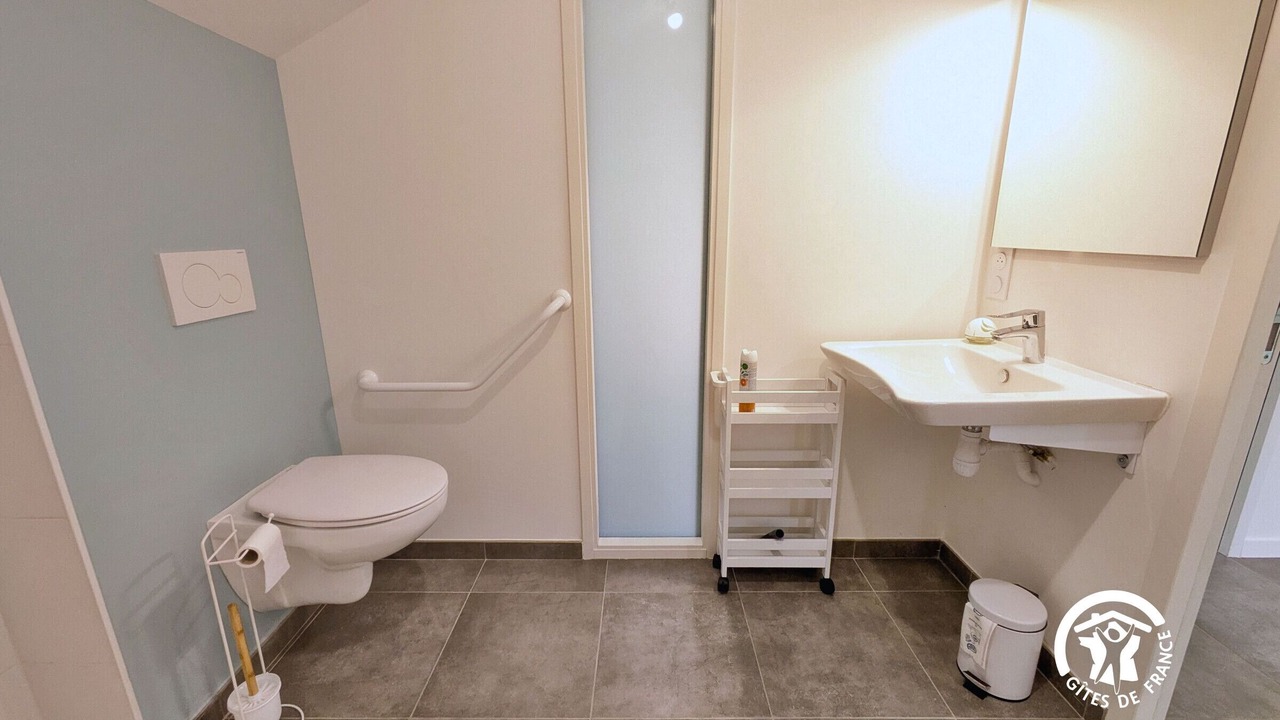Photo of Bathroom in Andouille