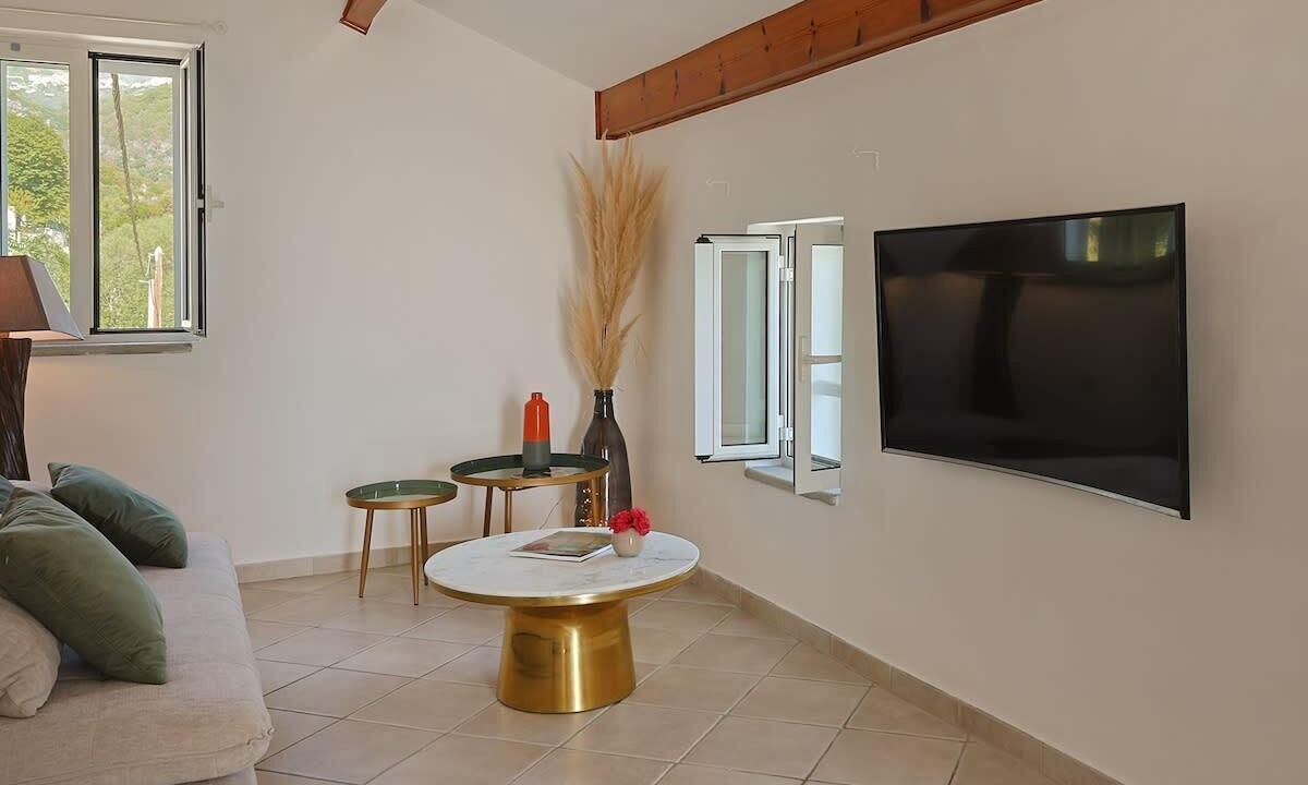 Photo of Livingroom in San-Martino-di-Lota