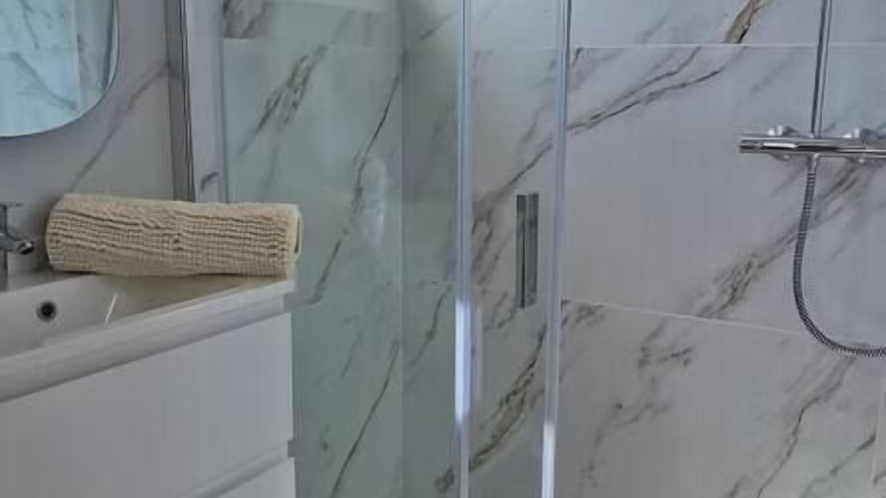 Photo of Bathroom in Figanieres