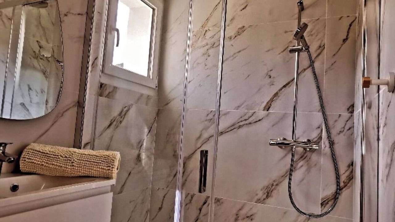 Photo of Bathroom in Figanieres