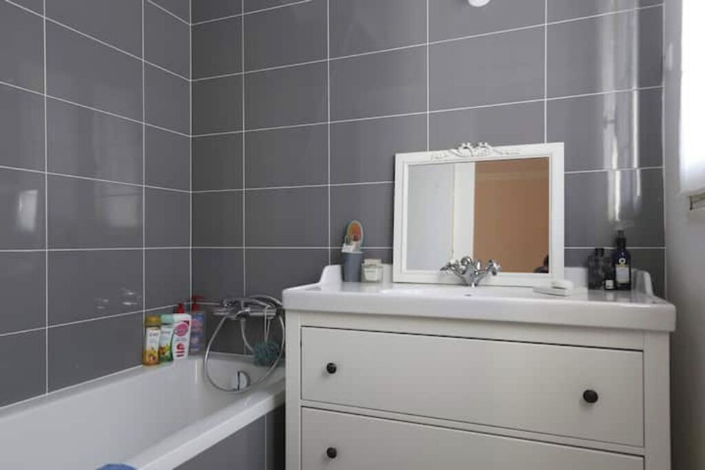 Photo of Bathroom in Suresnes