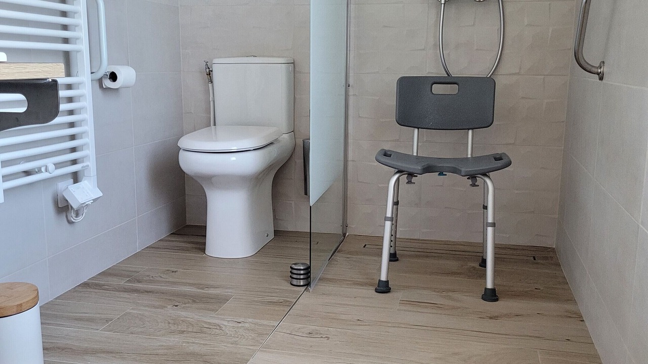 Photo of Bathroom in La Roche-sur-Yon