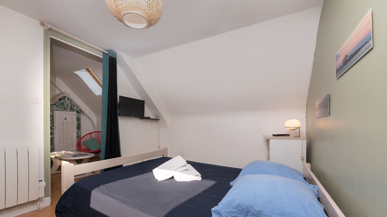 Photo of Bedroom in Theix-Noyalo