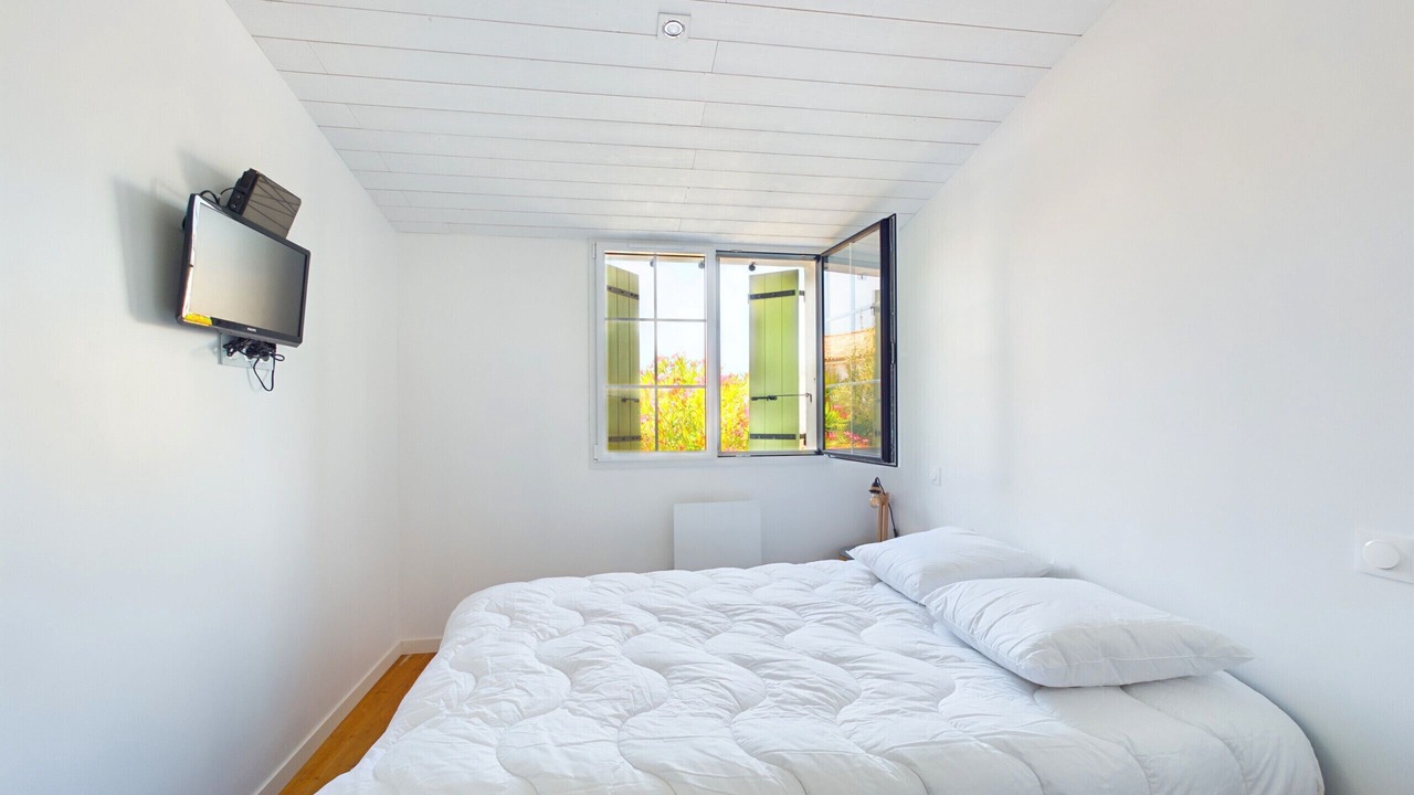 Photo of Bedroom in Saint-Clement-des-Baleines