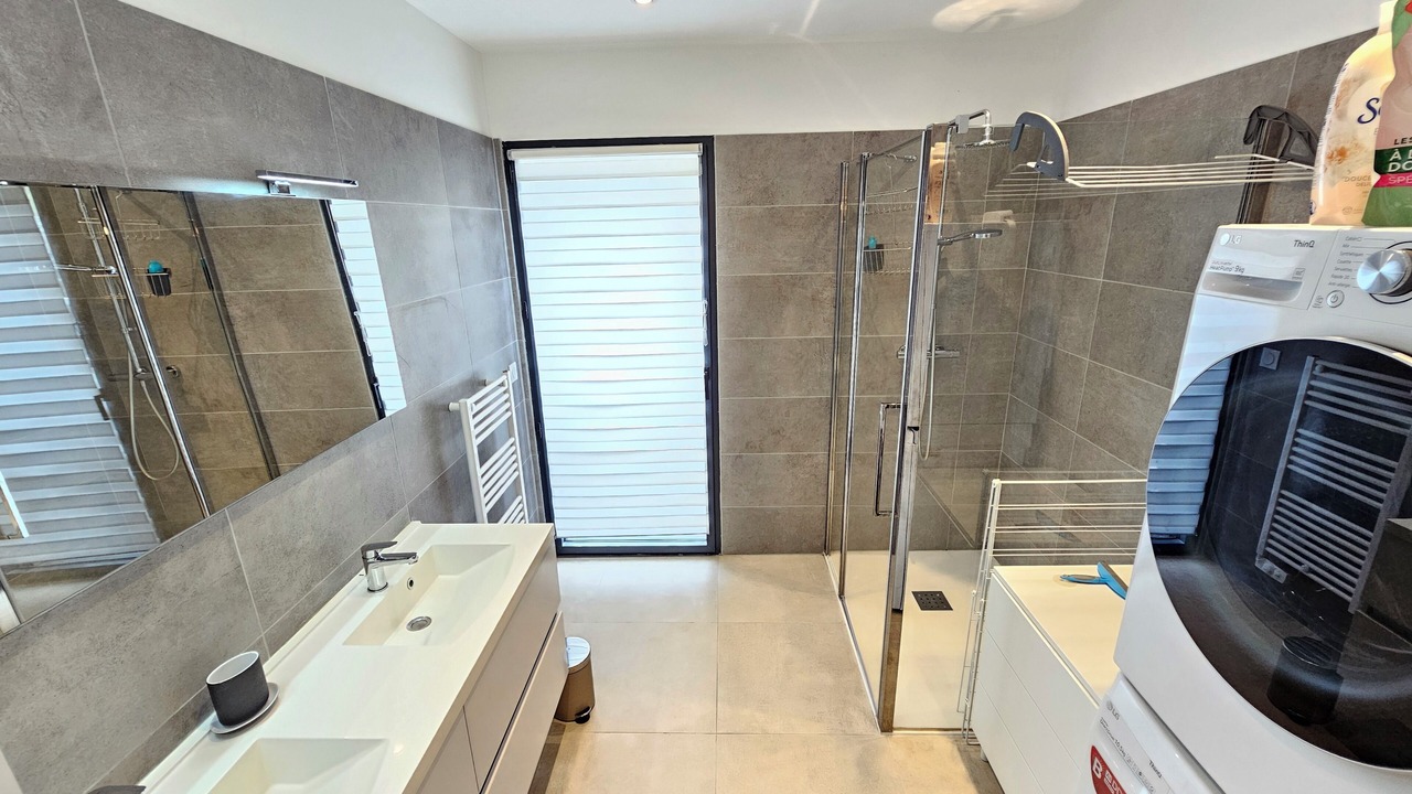 Photo of Bathroom in Carqueiranne