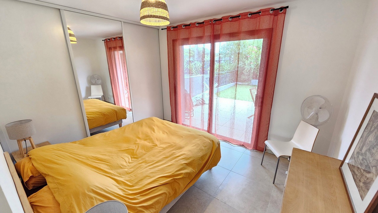 Photo of Bedroom in Carqueiranne