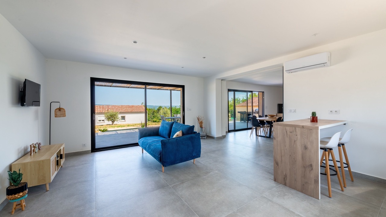 Photo of Livingroom in Bessas