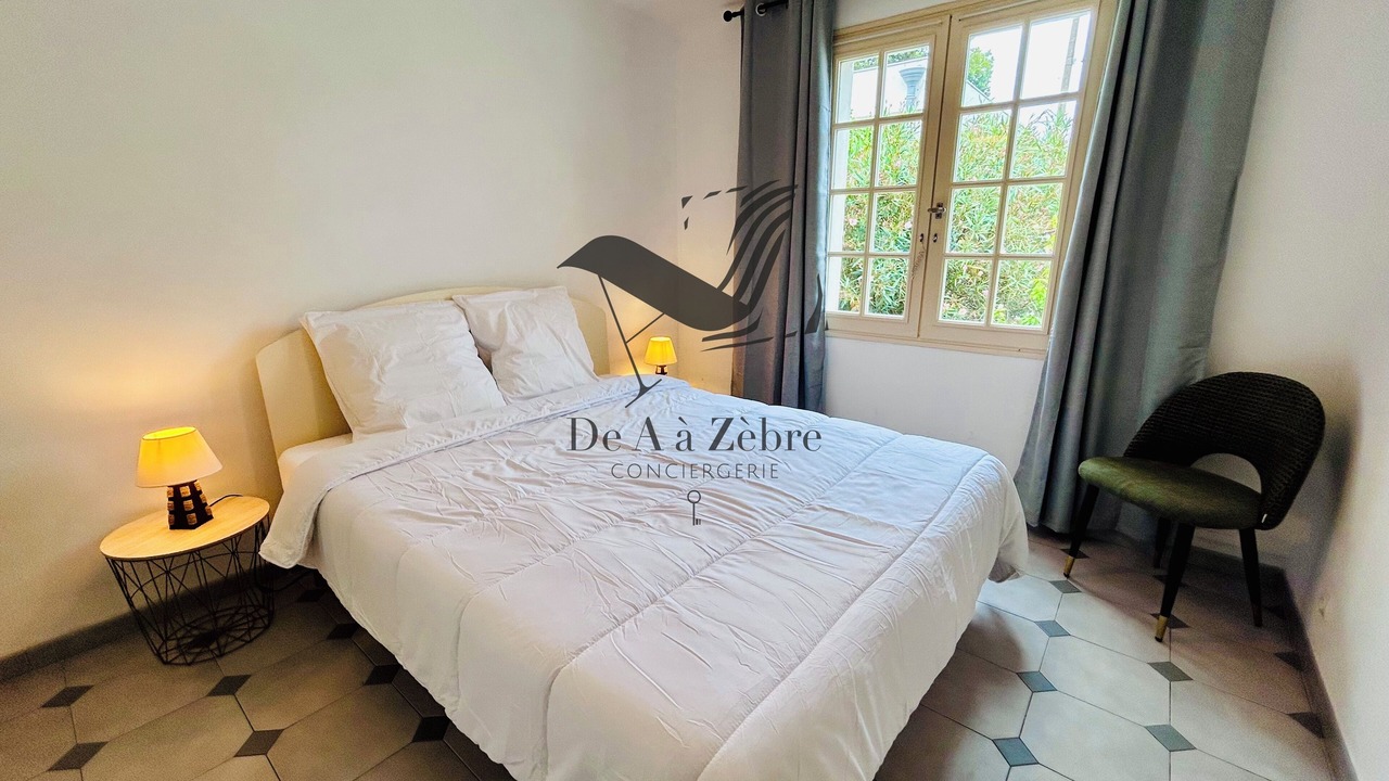 Photo of Bedroom in Port-des-Barques