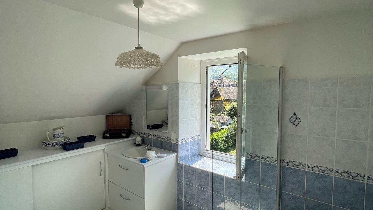 Photo of Bathroom in Monceaux-sur-Dordogne