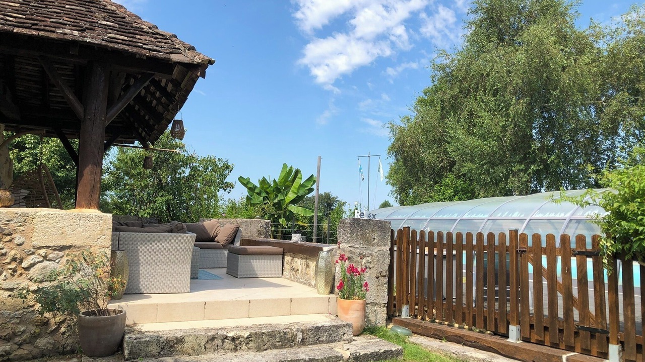 Photo of Patio Balcony in Blis-et-Born