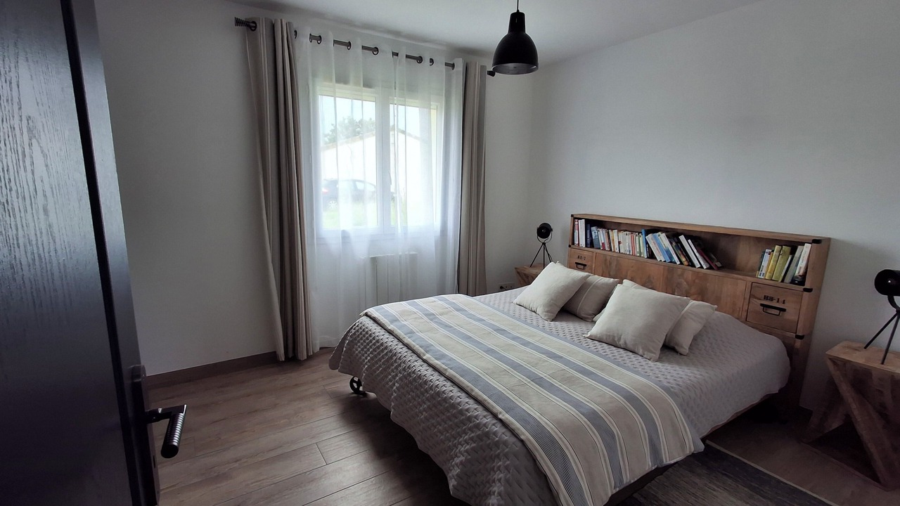 Photo of Bedroom in Eyrans