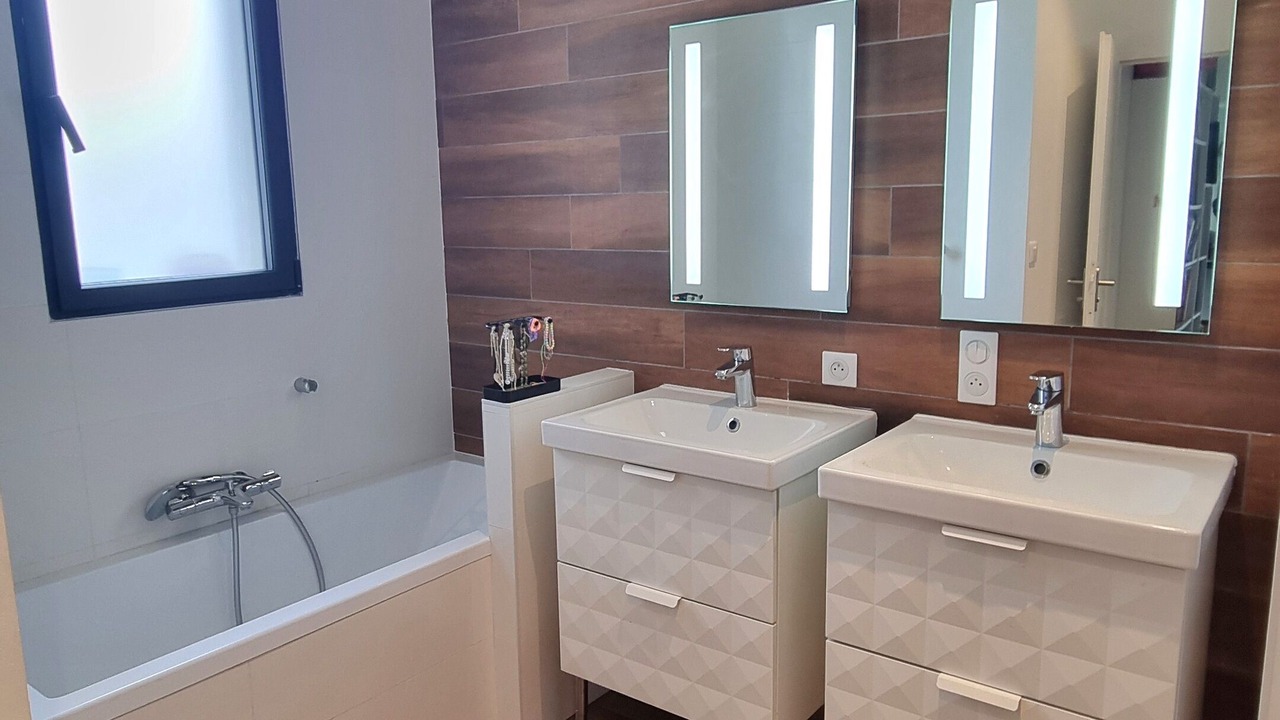 Photo of Bathroom in Bordeaux-Lac