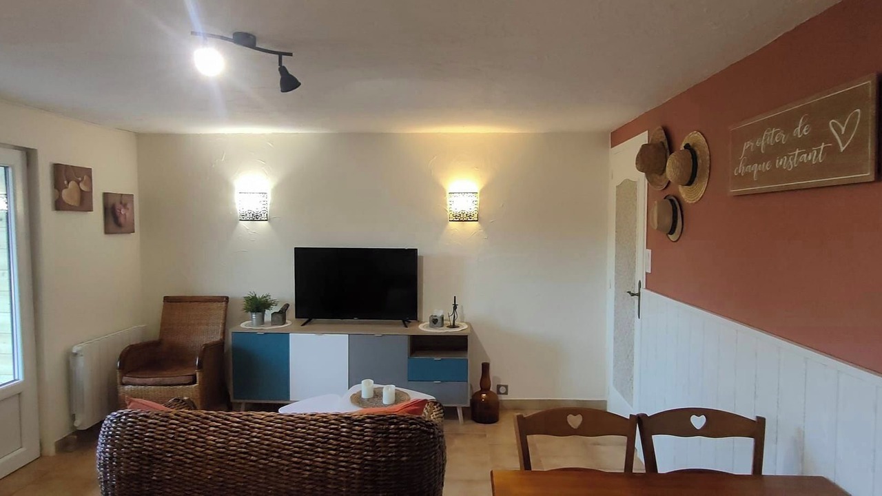 Photo of Livingroom in Massy