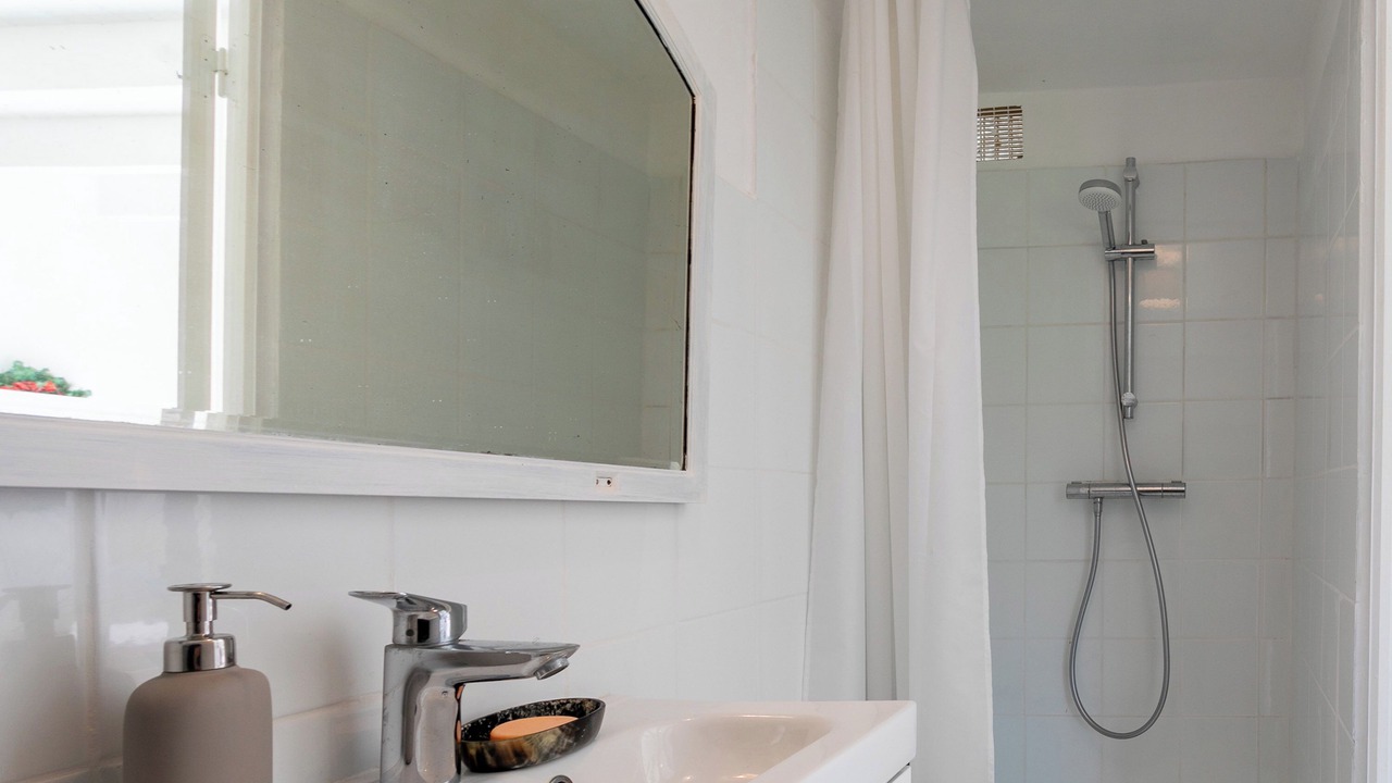 Photo of Bathroom in Locquirec
