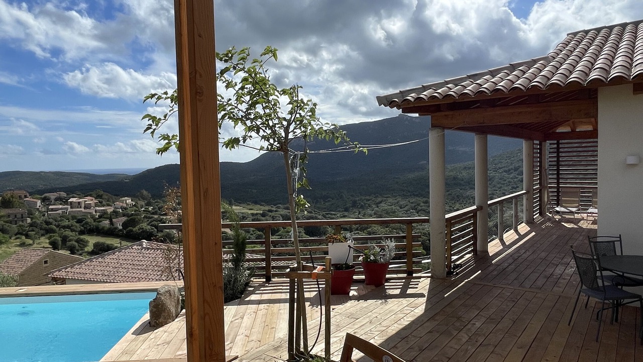 Photo of Patio Balcony in Monacia-d'Aullene