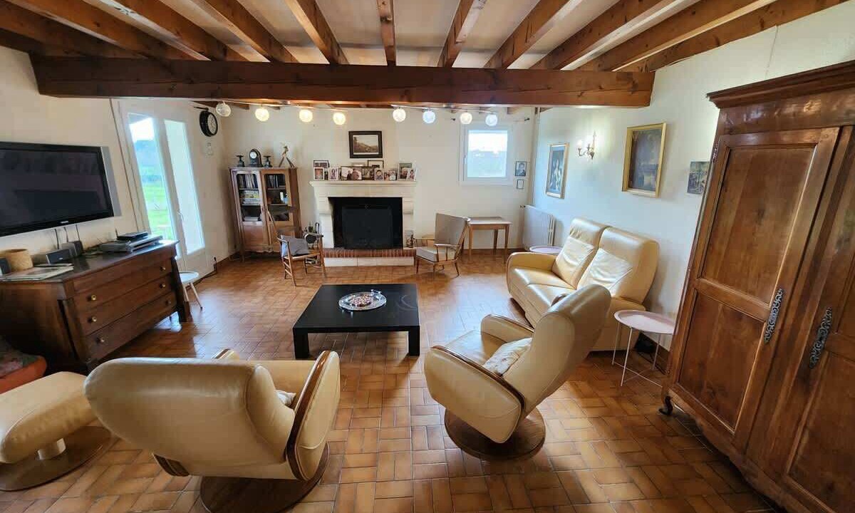 Photo of Livingroom in Salles-en-Toulon