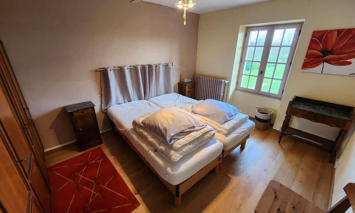 Photo of Bedroom in Salles-en-Toulon