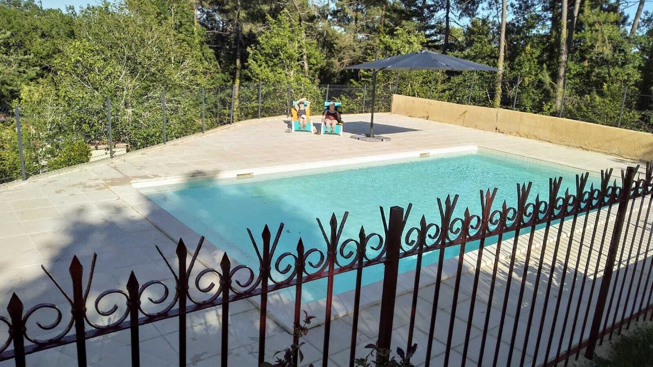 Photo of Outdoor in Saint-Andre-dAllas