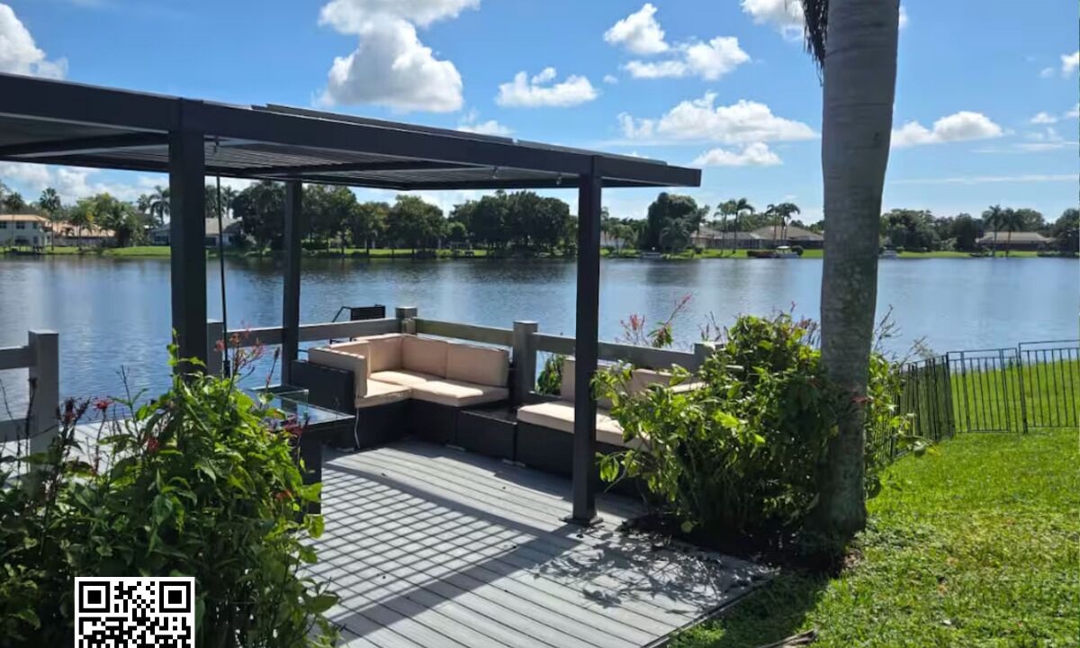 Photo of Patio Balcony in Greenview Shores