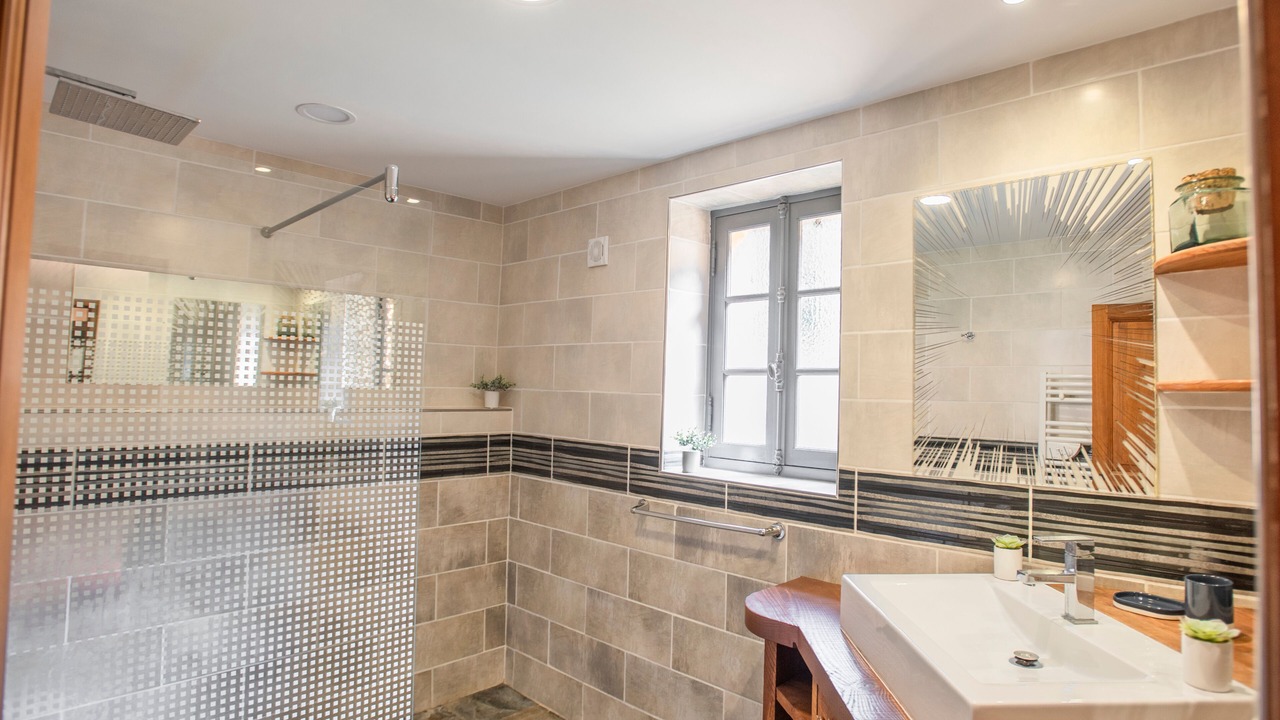 Photo of Bathroom in Montcabrier