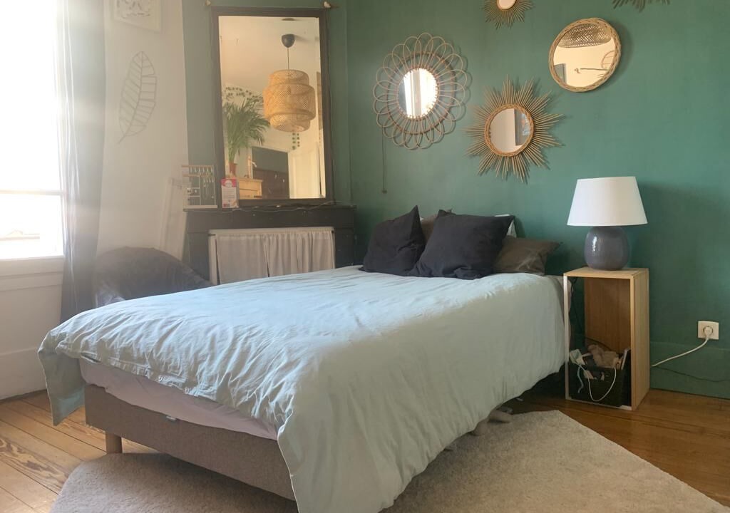 Photo of Bedroom in Suresnes