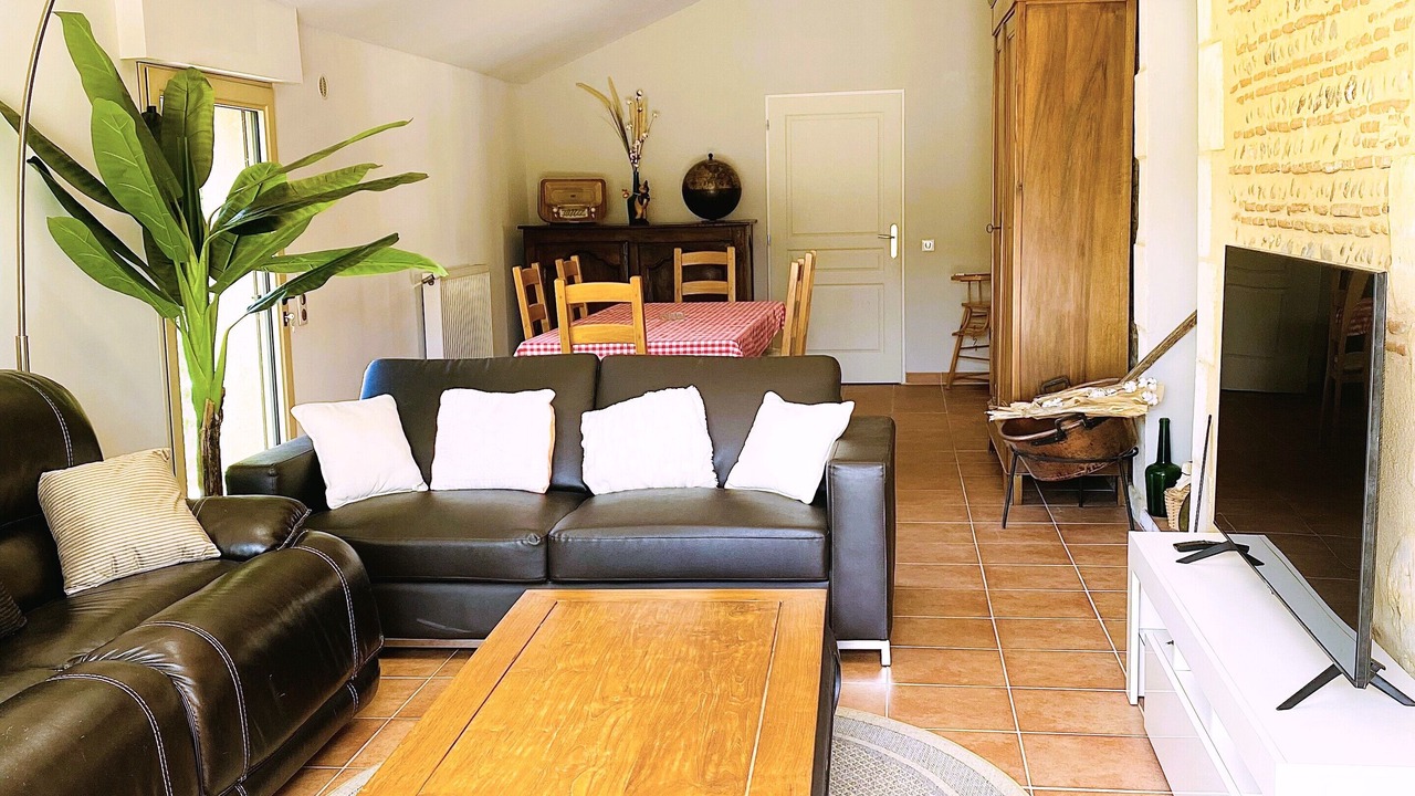 Photo of Livingroom in Lamonzie-Saint-Martin