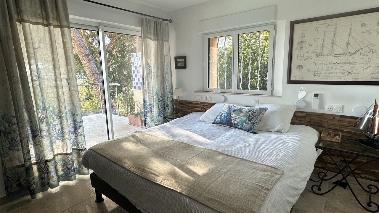 Photo of Bedroom in Cote d'Azur- French Riviera