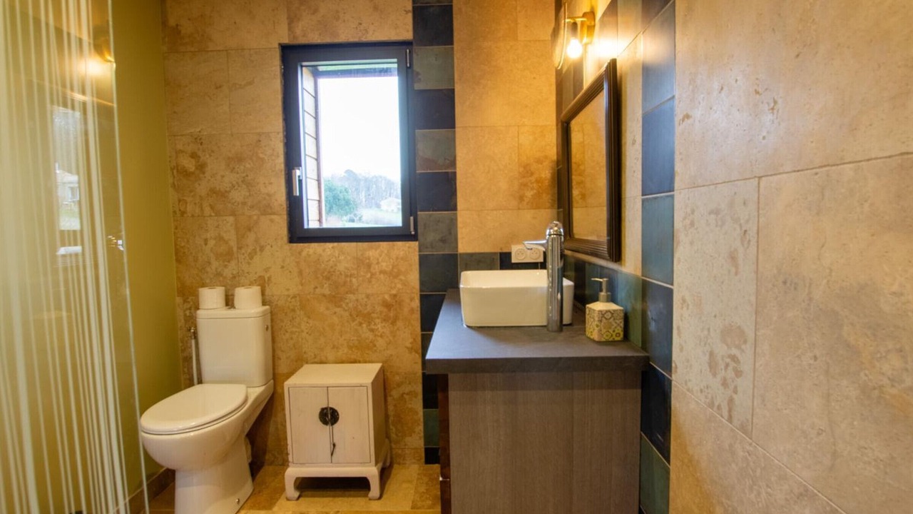 Photo of Bathroom in Veyrines-de-Vergt