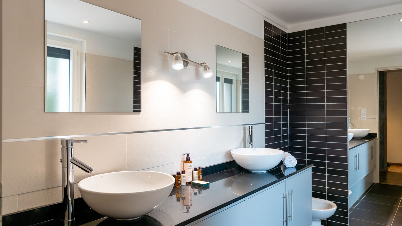 Photo of Bathroom in Camelas