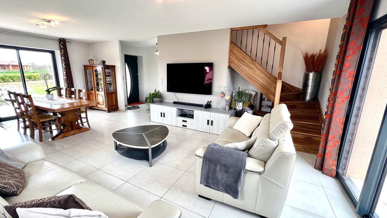 Photo of Livingroom in Saint-Crepin-et-Carlucet