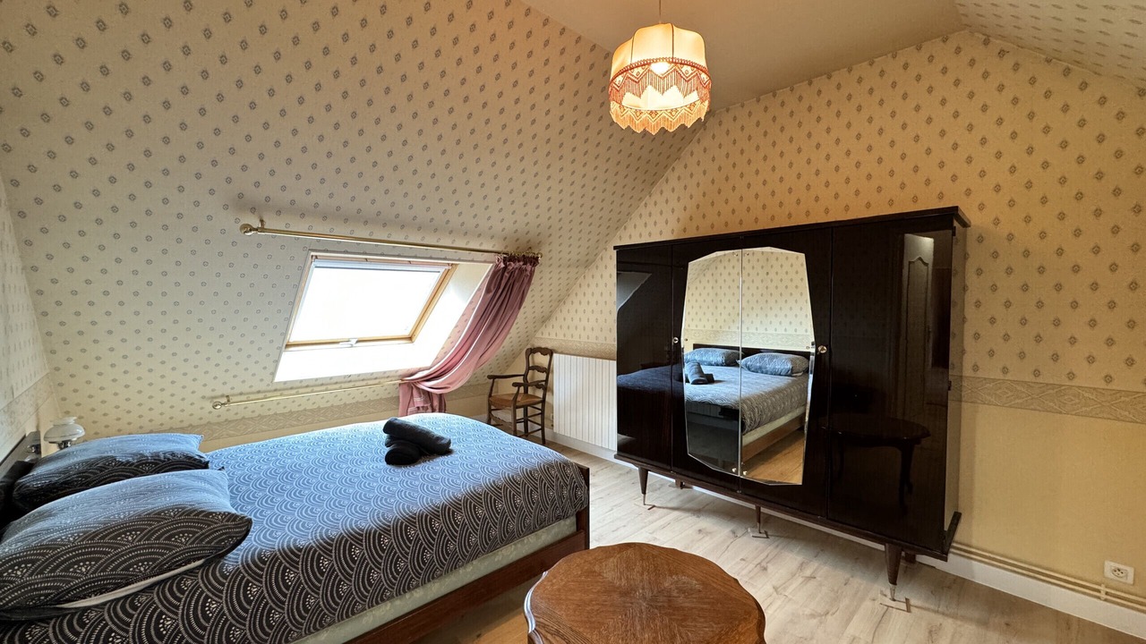 Photo of Bedroom in Change
