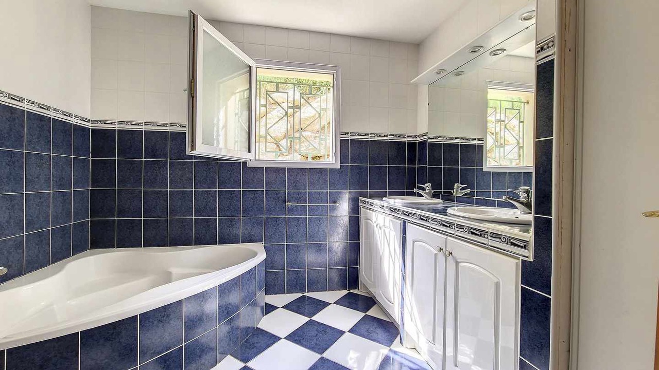 Photo of Bathroom in Soyons