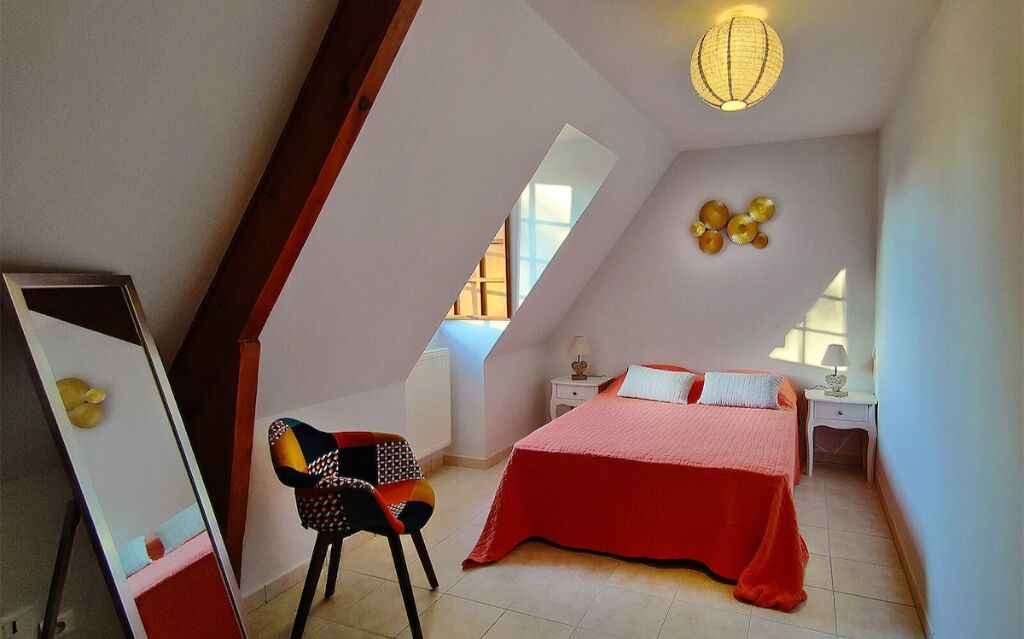 Photo of Bedroom in Saint-Crepin-et-Carlucet