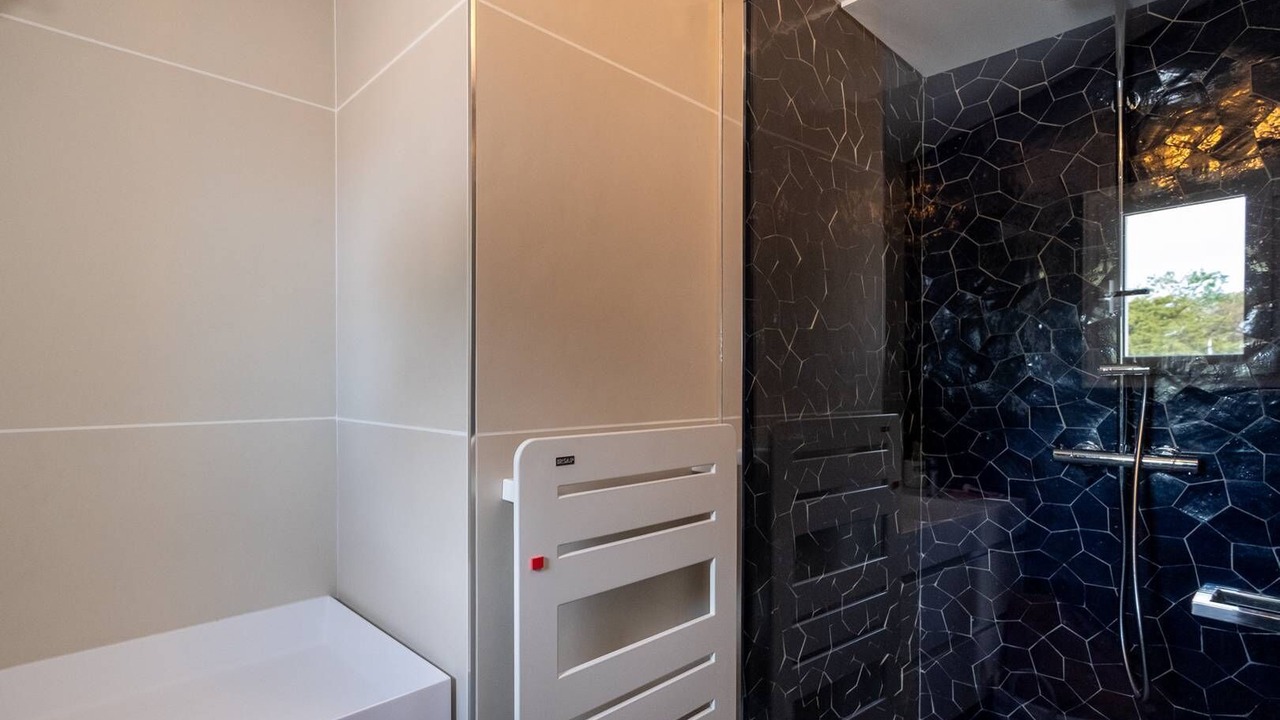 Photo of Bathroom in La Flotte